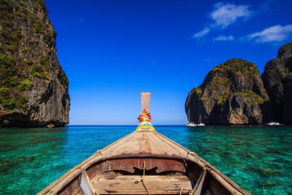 https://planesailingtravels.co.uk/wp-content/uploads/2025/06/qtq80-vlu6uF-600x400-1.jpeg
